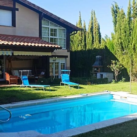 Vivienda El Olivo con piscina privada y jardín. Vila Ayegui Exterior foto